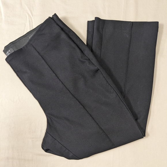 Loft Petites High Waist Curvy Short Pants - size 12P - Picture 3 of 17